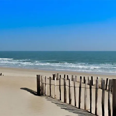 Confortable Avec Terrasse, Acces Direct Et Parking Prive - Fr-1-326-506 Lägenhet *